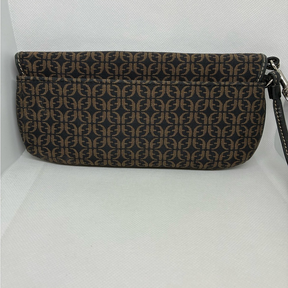 Fossil 8” Wristlet Wallet With Card Holders And Zippered Pocket - Picture 9 of 11